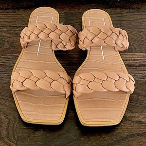 Dolce Vita Women’s Tan sandal